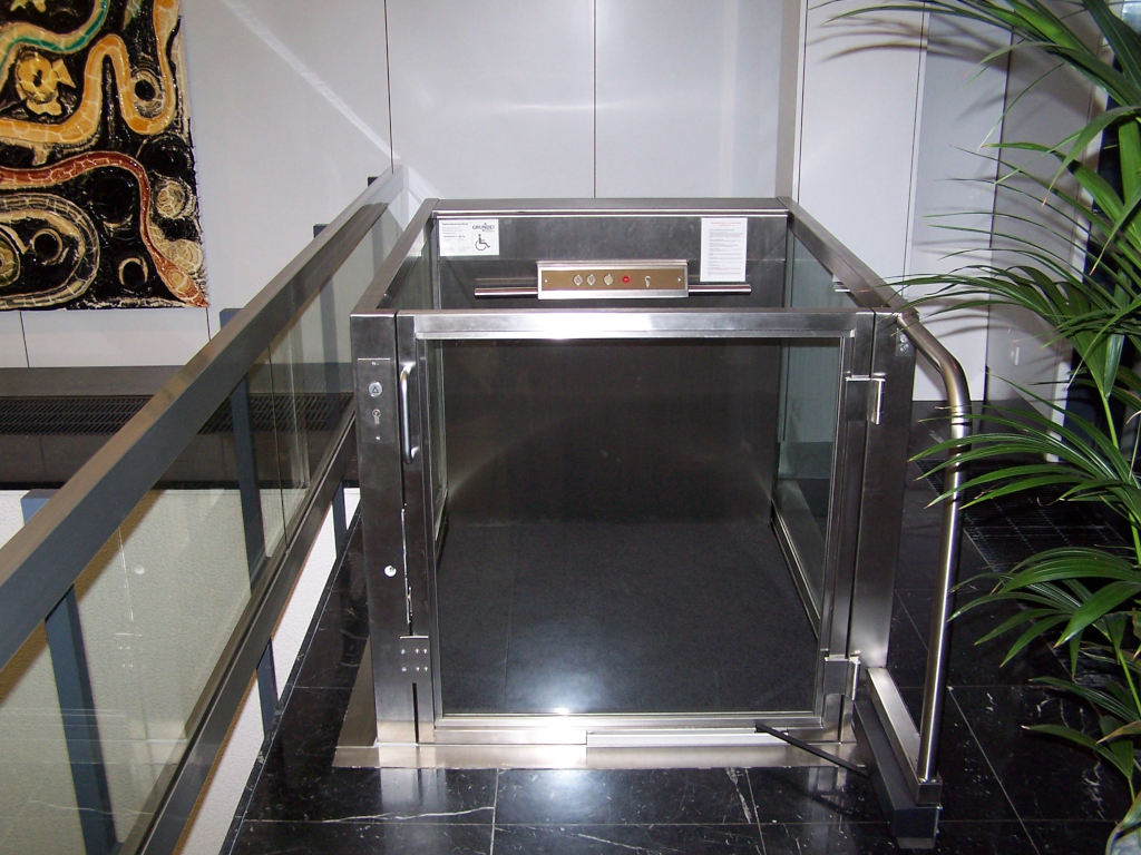 Stainless steel wheelchair lift 2